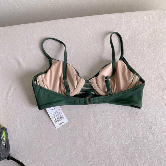 Shade & Shore Dark Green Adjustable Bikini Top. Size 34B, removable cups. NWT - Picture 7 of 12